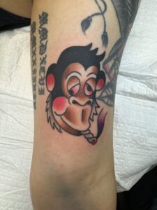 tattoo アメトラ アメリカンタトゥー アメリカントラディショナル おすすめ おすすめ彫り師 おすすめ彫師 カラー タトゥー トラッド フォーエタニティー ワンポイントタトゥー 上手い 人気 入れ墨 刺青 彫師 洋彫 熊本 猿