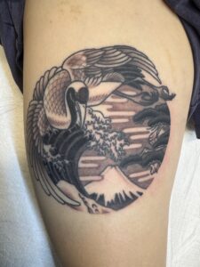 tattoo おすすめ おすすめ彫り師 おすすめ彫師 タトゥー フォーエタニティー ブラックアンドグレイ ラッキーアイテム 人気 入れ墨 刺青 彫師 波 熊本 縁起物 鶴