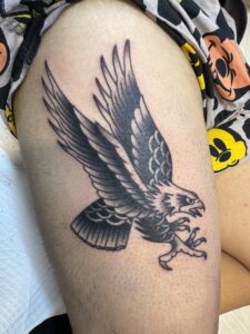 tattoo アメトラ アメリカンタトゥー アメリカントラディショナル イーグル おすすめ おすすめ彫り師 おすすめ彫師 タトゥー トラッド フォーエタニティー ブラックアンドグレイ ワンポイントタトゥー 上手い 人気 入れ墨 刺青 彫師 洋彫 熊本 鷹