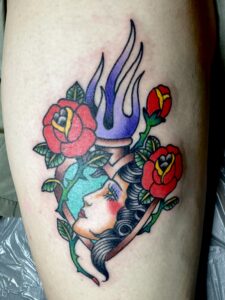 tattoo アメトラ アメリカンタトゥー アメリカントラディショナル おすすめ おすすめ彫り師 おすすめ彫師 カラー カラフルタトゥー タトゥー トラッド ハート ピンナップガール フォーエタニティー ワンポイントタトゥー 上手い 人気 入れ墨 刺青 彫師 洋彫 熊本 薔薇