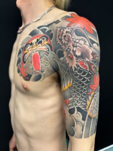 tattoo おすすめ おすすめ彫り師 おすすめ彫師 カラー タトゥー だるま フォーエタニティー ミキリ 上手い 二重彫 人気 刺青 化け鯉 和彫 彫師 熊本 登竜門